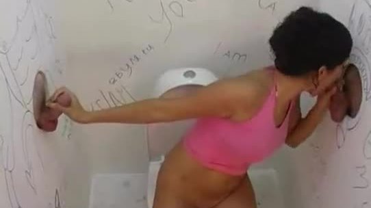 Hot anal fuck in a public toilet scene 1