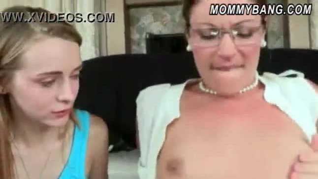 Huge juggs stepmom caught couple fucking on the couch
