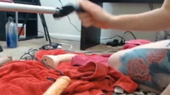 Tattooed webcam teen dildos her asshole