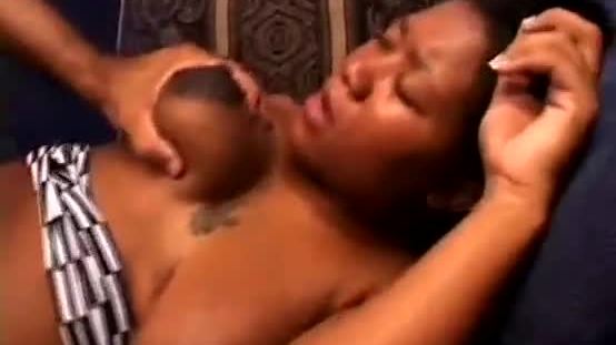 Big tits pregnant ebony chick fucking sideways