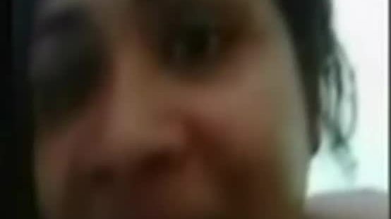 Boyfriend gets cock blown by amateur arab chick