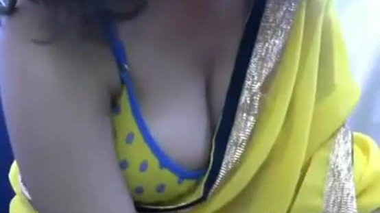 Indian woman does a striptease