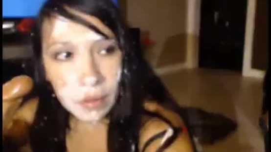 Webcam girl gets bukkake from squirting dildos